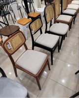 طقم 2 كراسي خشب وراتان لون خشبي