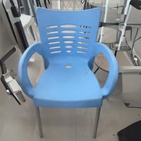 كراسي فايبر عدة الوان