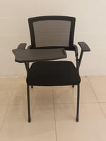 كرسي دراسة لون أسود