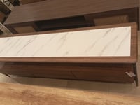 طاولة تلفزيون خشبي مقاس 180 و 200 سم