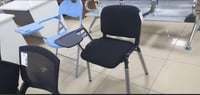 طقم 4 كراسي محاضرات أسود مع طاولة
