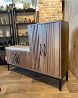 جزامة مع مقعد جلوس بني غامق