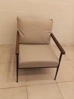 كرسي جلد عدة ألوان