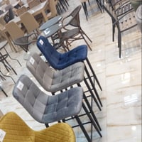 طقم 4 كراسي بار مخمل متعدد الألوان