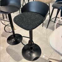 كرسي بار عدة ألوان