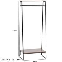 علاقة ملابس عدة ألوان