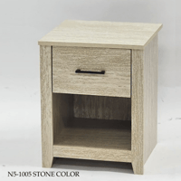 كمودينة خشبي عدة الوان