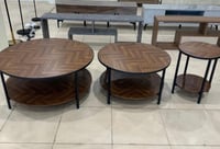 طقم طاولات خشبي غامق