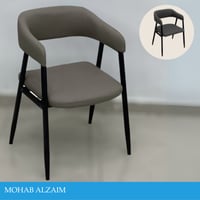 كراسي طاولة طعام وكوفي متعدد الألوان