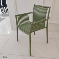 كرسي فايبر مودرن عدة الوان