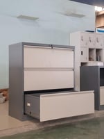 دولاب ملفات ب 3 أدراج لون رمادي وابيض