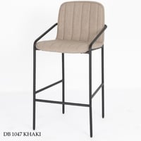 كرسي عدة ألوان