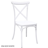 كرسي عدة ألوان