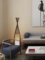 انارة بتصميم عصري أسود