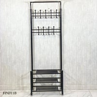 علاقة ملابس عدة مقاسات والوان