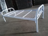 سرير نفر عدة الوان