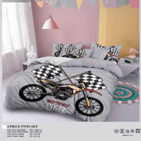 طقم مفرش اطفال 4 قطع عدة الوان