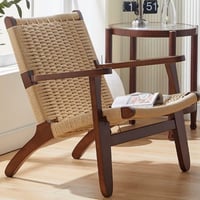 كرسي مع حبال خشبي غامق