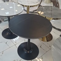 طاولة بورسلان عدة ألوان