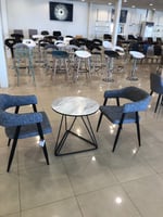 طقم طاولة وكرسيين