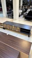 طاولة تلفزيون 160و180 سم عدة ألوان