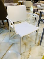 طقم 4 كراسي ذراعين عدة ألوان