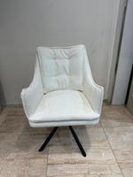 كراسي مودرن عدة الوان