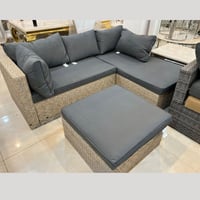 جلسة خارجية رمادي مكونة من مقعدين ثنائية ومقعد مفر...