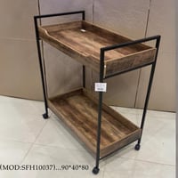 عربية تقديم عدة ألوان