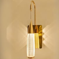 إضاءة جدارية مفردة