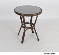 طقم طاولة و 4 كراسي تتحمل الحرارة والامطار