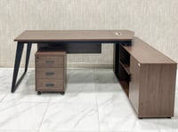مكتب 140و 160 سم مع أدراج لون خشبي