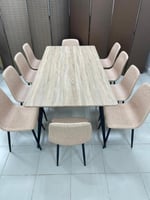 طقم طاولة طعام مودرن 10 كراسي لون خشبي فاتح