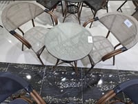 طقم 4 كرسي تتحمل الحرارة والامطار لون بيج