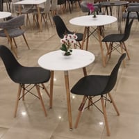 طقم طاولة وكرسيين