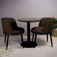 طاولة مع كرسيين كوفي