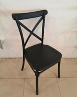 كرسي اسود داخلي وخارجي يتحمل الحرارة والامطار