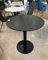 طقم طاولة وكرسيين رمادي