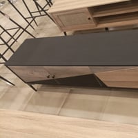 طاولة تلفزيون مقاس 200 سم