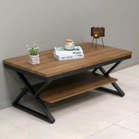 طاولة لون بني