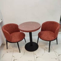 طقم طاولة وكرسيين لون أحمر