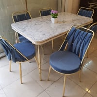 طاولة طعام 6 كرسي سطح خشب رجل ستيل ذهبي