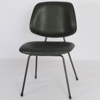 كرسي انتظار مصنوع من الجلد بلون البلاك