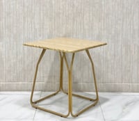 طاولة مربعة مقاس 60 متعددة الألوان