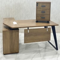 مكتب 140و160 سم مع أدراج لون جملي