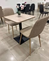 طقم طاولة وكرسيين