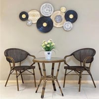 طقم طاولة وكرسيين تتحمل الحراره والامطار