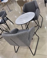 طقم طاولة وكرسيين