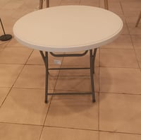 طاولة دائرية كاملة عدة مقاسات لون أبيض