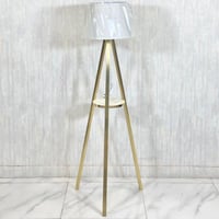 انارة طويلة لون ابيض